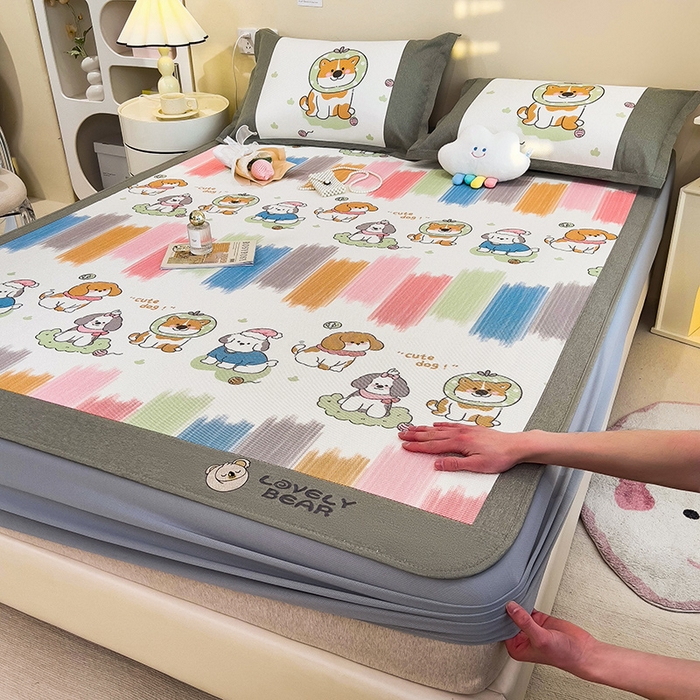 91家纺网 家纺一手货源 找家纺 全季家居 2024新款A类抗菌数码印花冰藤席三件套 床笠款-狗狗家族