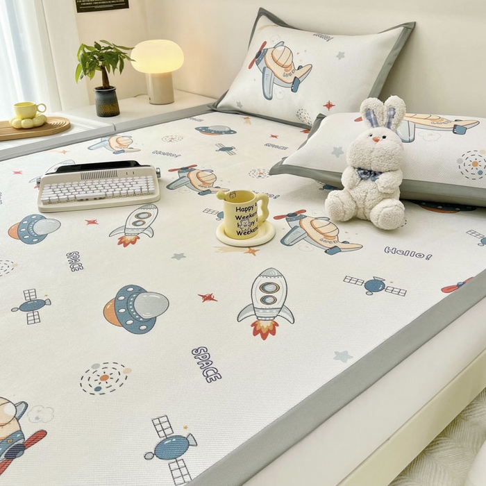 91家纺网 家纺一手货源 找家纺 全季家居 2024新款5A抗菌小清新数码印花冰藤席 床席款-宇宙飞船