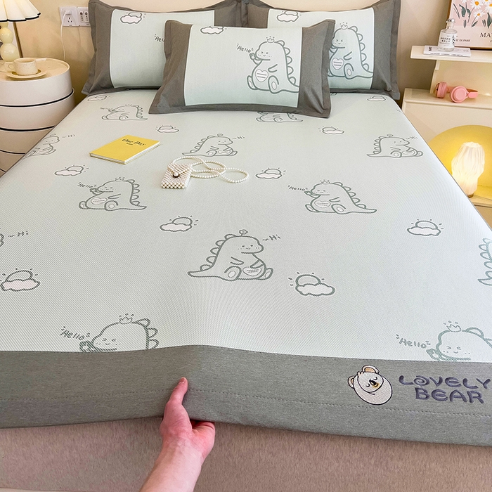 91家纺网 家纺一手货源 找家纺 全季家居 2024新款A类抗菌数码印花冰藤席三件套 床席款-小恐龙