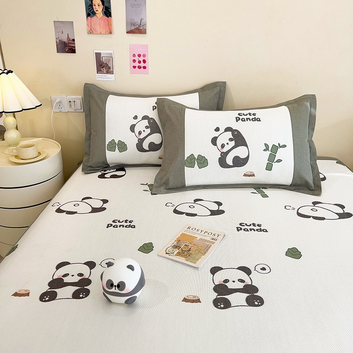 91家纺网 家纺一手货源 找家纺 全季家居 2024新款A类抗菌数码印花冰藤席三件套 床席款-贪吃熊猫