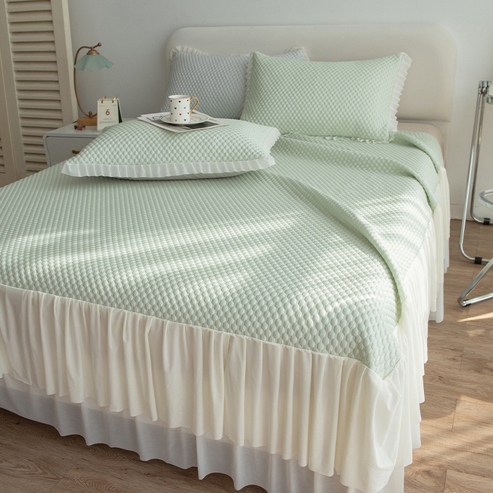 91家纺网 家纺一手货源 找家纺 （总）青雅席业 2025新款蕾丝花边床单款凉豆豆快速冰感凉席三件套