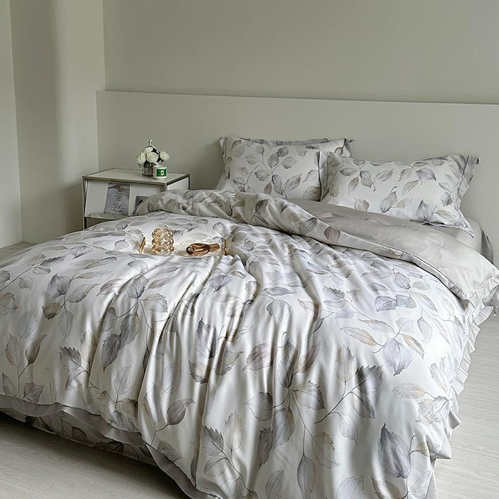 91家纺网 家纺一手货源 找家纺 氧家 2025新款莱赛尔天丝数码印花四件套宽边断角工艺（礼盒装）清风