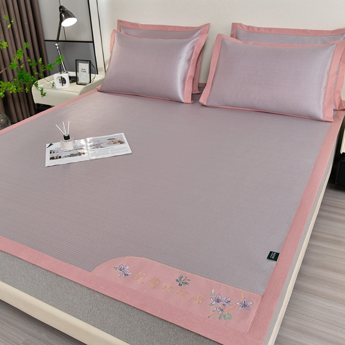 91家纺网 家纺一手货源 找家纺 简一 2024新款600D紫荆花开A类抗菌席 床席款 浅粉