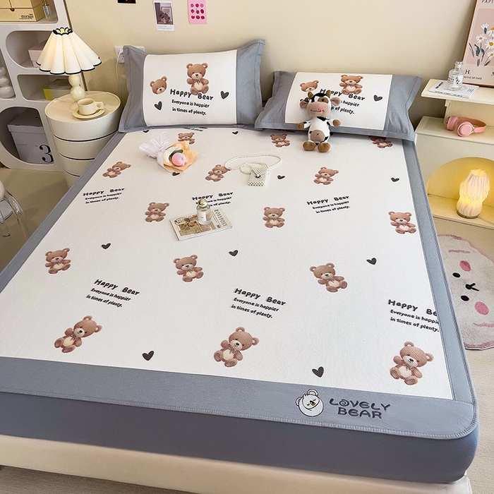 91家纺网 家纺一手货源 找家纺 全季家居 2024新款A类抗菌数码印花冰藤席三件套 床笠款-爱心熊