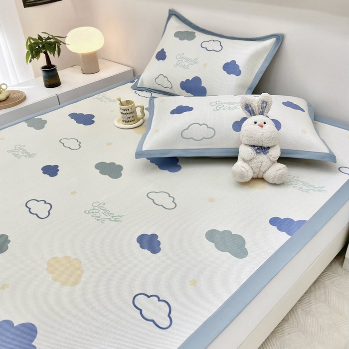 91家纺网 家纺一手货源 找家纺 全季家居 2024新款5A抗菌小清新数码印花冰藤席 床席款-云朵