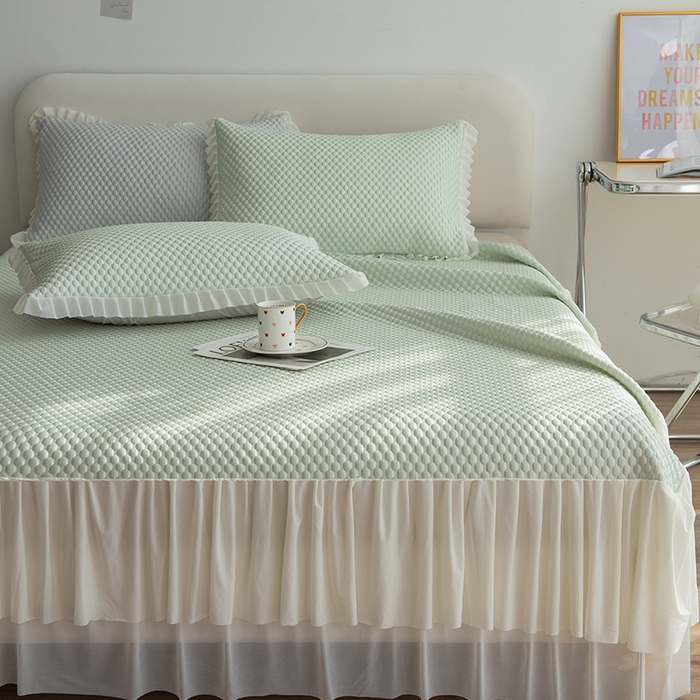 91家纺网 家纺一手货源 找家纺 （总）青雅席业 2025新款蕾丝花边床单款凉豆豆快速冰感凉席三件套