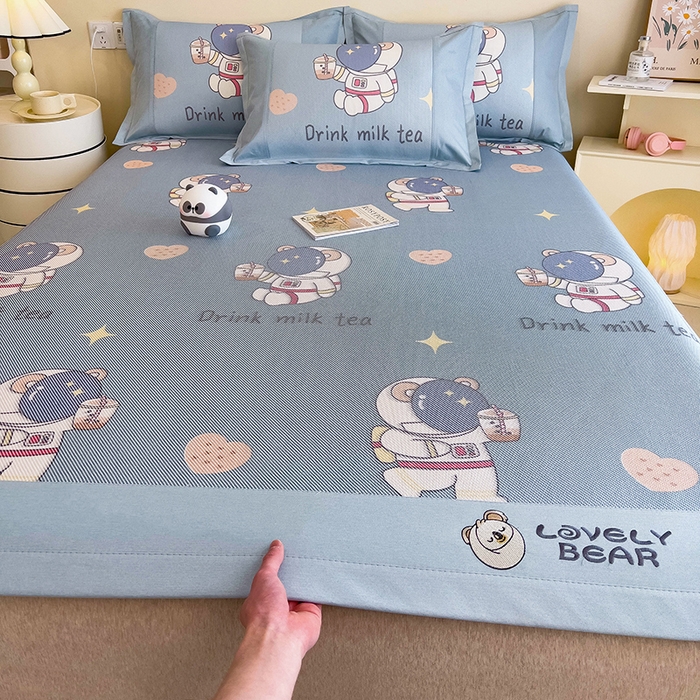 91家纺网 家纺一手货源 找家纺 全季家居 2024新款A类抗菌数码印花冰藤席三件套 床席款-宇航员