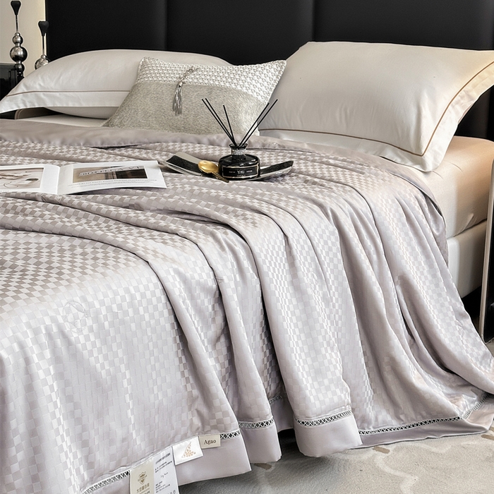 91家纺网 家纺一手货源 找家纺 蜜柚 2024新款60s莱赛尔天丝提花大豆夏被-格言系列（控价199以上） 格言灰