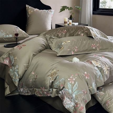 91家纺网 家纺一手货源 找家纺 鹿班家居 2024新款100支长绒棉精致刺绣系列四件套—去野标准会员-20 去野-瓦松绿