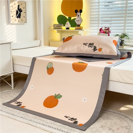 孩子王家纺 2024新款凉感卡通冰丝席-学生款 心想柿成