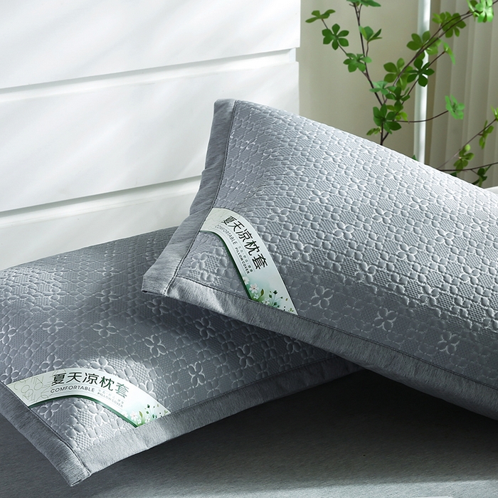 91家纺网 家纺一手货源 找家纺 小牛席业 2024新款浪漫花语冷感豆豆枕套 浪漫花语冷感豆豆枕套-灰色