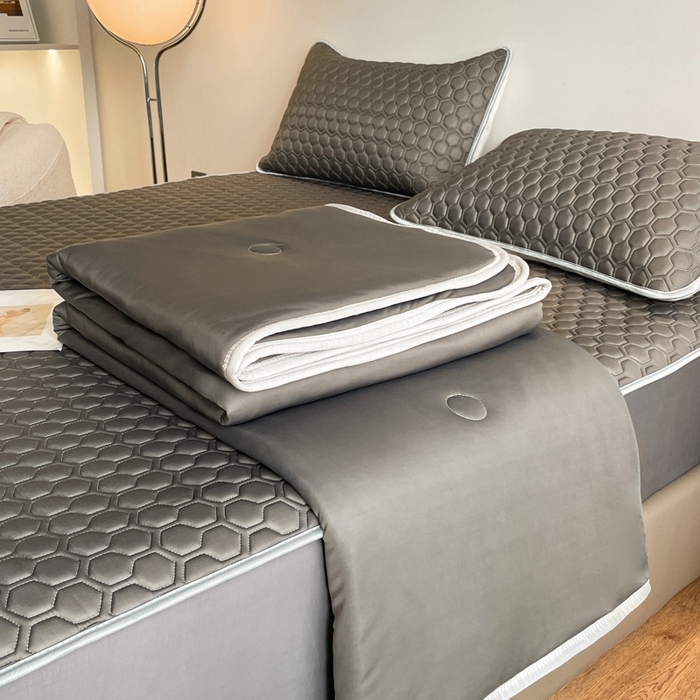 91家纺网 家纺一手货源 找家纺 欧邦 新款纯色A类凉感丝乳胶床笠三件套 深灰