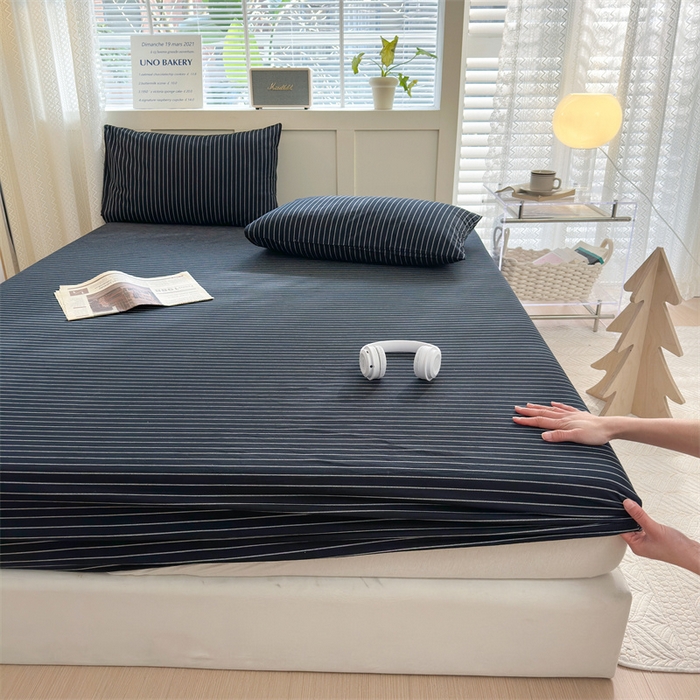 91家纺网 家纺一手货源 找家纺 北欧良品 2024新款水洗棉单品床笠、床单--格纹款（床笠、床单） 极简条黑