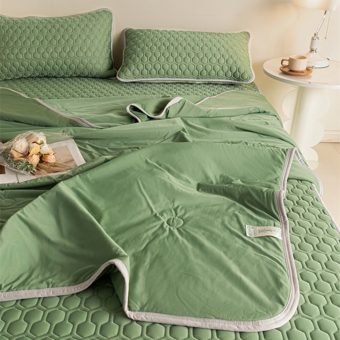 91家纺网 家纺一手货源 找家纺 欧邦 新款纯色A类凉感丝乳胶床笠三件套 牛油绿