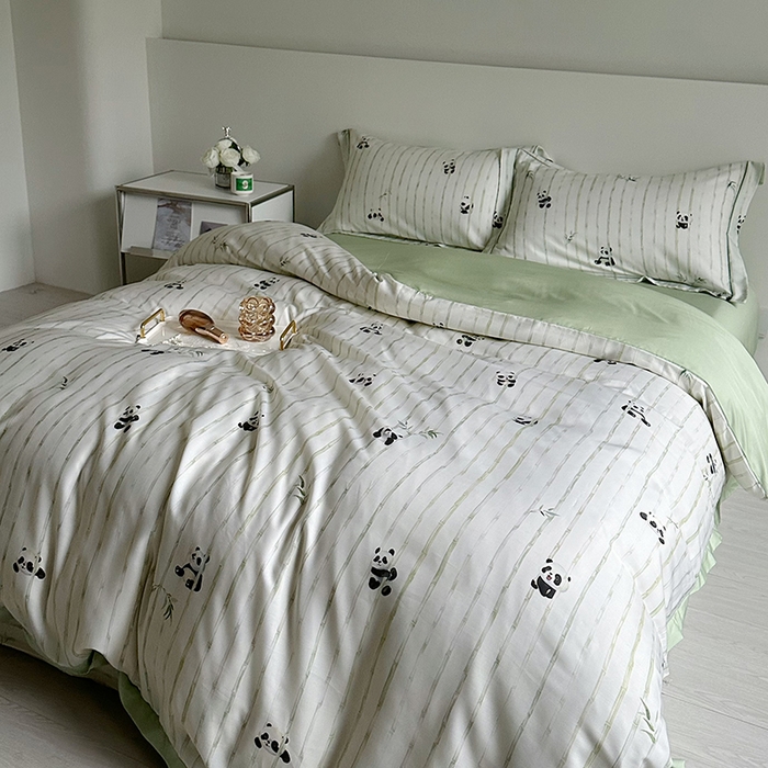 91家纺网 家纺一手货源 找家纺 氧家 2025新款莱赛尔天丝数码印花四件套宽边断角工艺（礼盒装）安静别闹