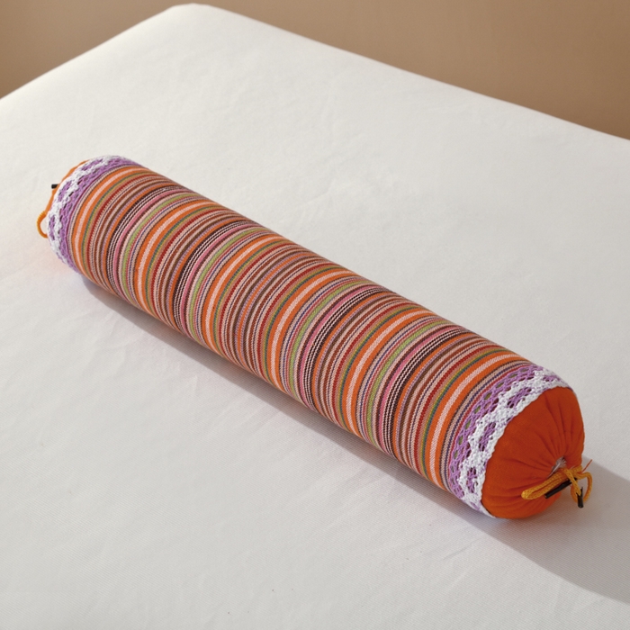 91家纺网 家纺一手货源 找家纺 （总）芯奇想 2024新款圆柱形荞麦硬枕头颈椎枕头糖果枕