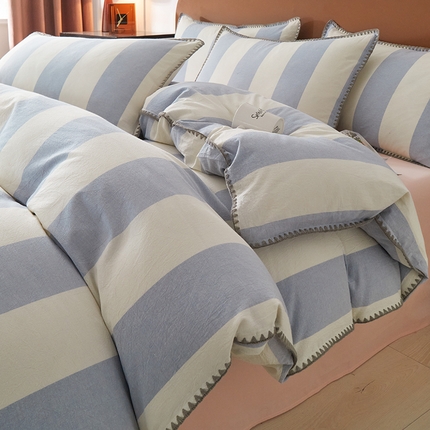 91家纺网 家纺一手货源 找家纺 莱登卡奴 2024新款全棉色织水洗棉贝壳绣系列四件套 贝壳绣-时光白拼蓝