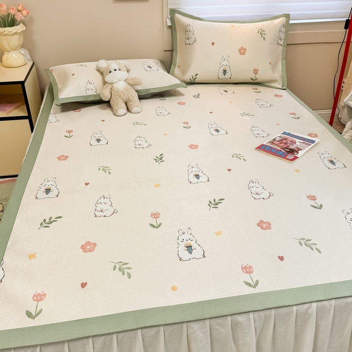 91家纺网 家纺一手货源 找家纺 2025新款慕尚600D数码印花冰丝凉席 可爱小兔