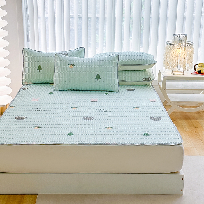 91家纺网 家纺一手货源 找家纺 凌云家纺 2024新款A类乳胶凉席0.8打孔乳胶系列成人凉席 夏日熊林