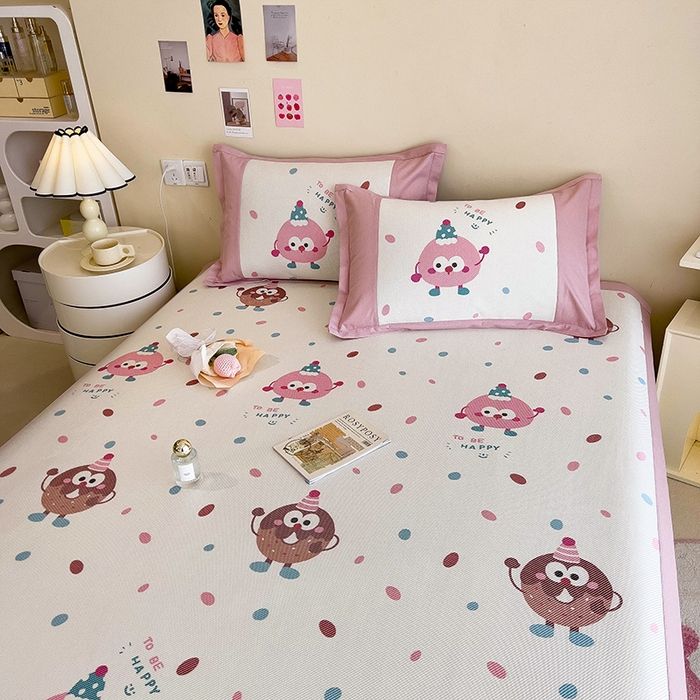 91家纺网 家纺一手货源 找家纺 全季家居 2024新款A类抗菌数码印花冰藤席三件套 床席款-甜甜圈