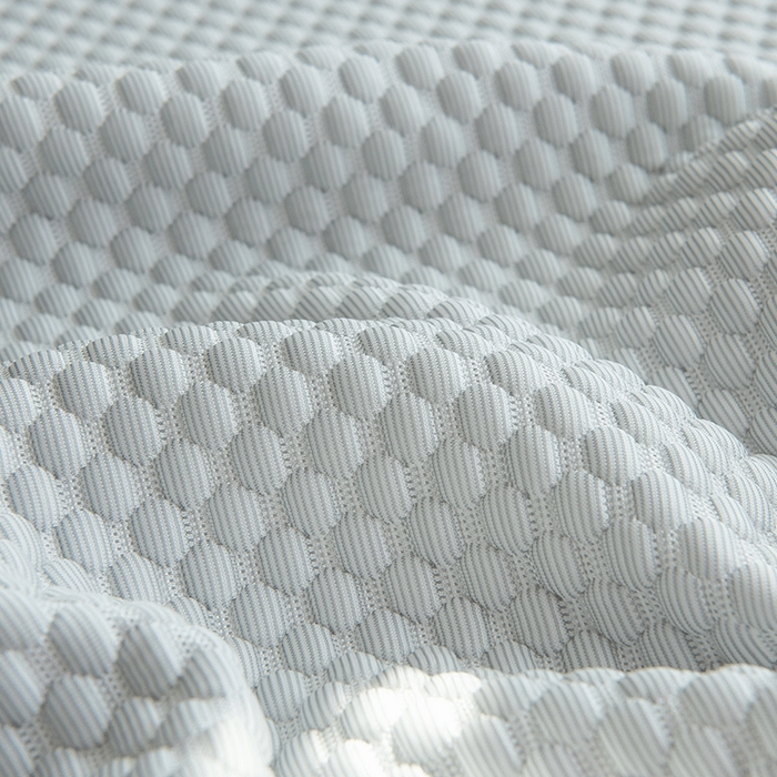 91家纺网 家纺一手货源 找家纺 青雅席业 2025新款蕾丝花边床单款凉豆豆快速冰感凉席三件套 豆豆灰