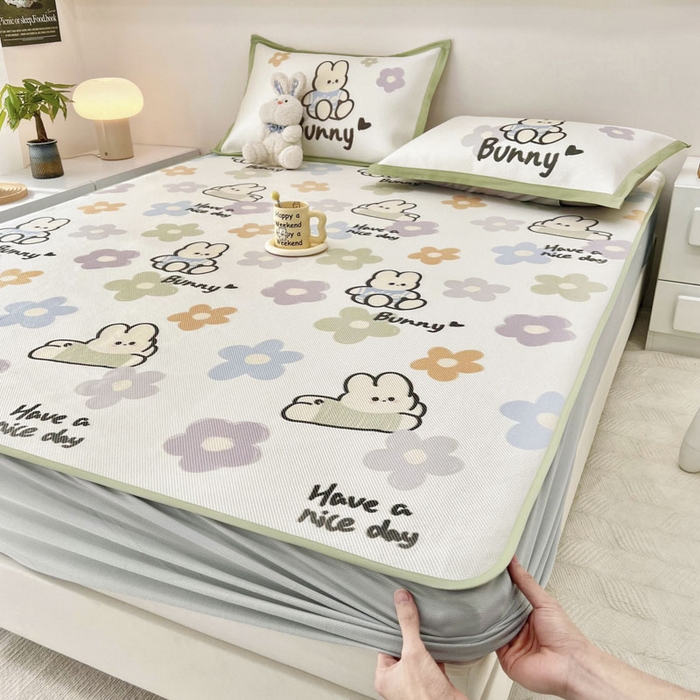 91家纺网 家纺一手货源 找家纺 全季家居 2024新款5A抗菌小清新数码印花冰藤席 床笠款-花花兔