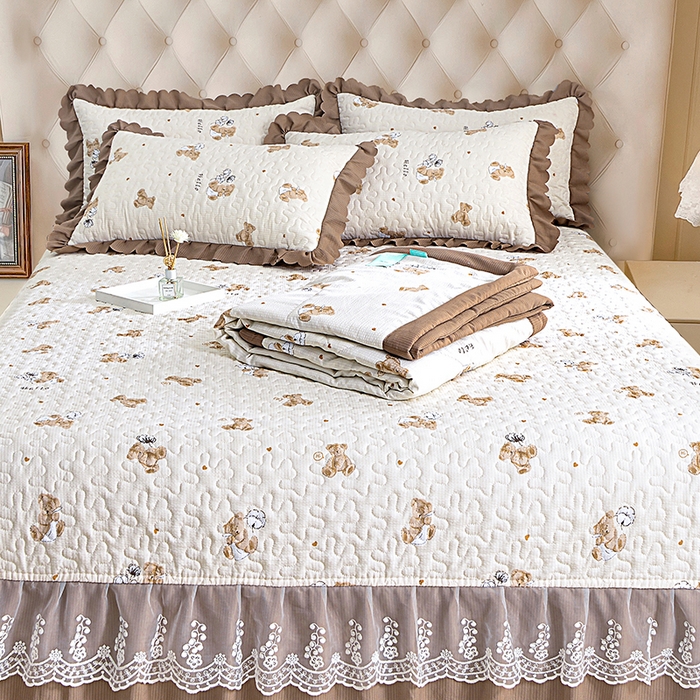 91家纺网 家纺一手货源 找家纺 梦柏家纺 2024新款亲肤泡泡棉夹棉床盖夏被四件套 条纹熊