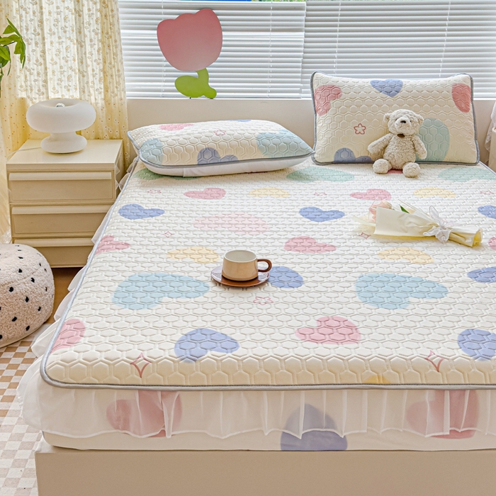 91家纺网 家纺一手货源 找家纺 小萌虎 2024新款胶质凉席床笠花边款 爱心