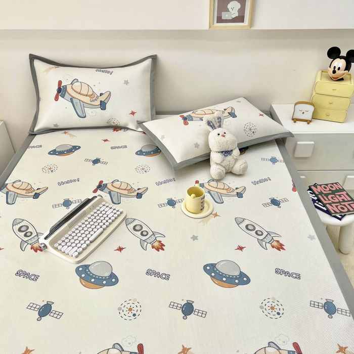 91家纺网 家纺一手货源 找家纺 全季家居 2024新款5A抗菌小清新数码印花冰藤席 床席款-宇宙飞船