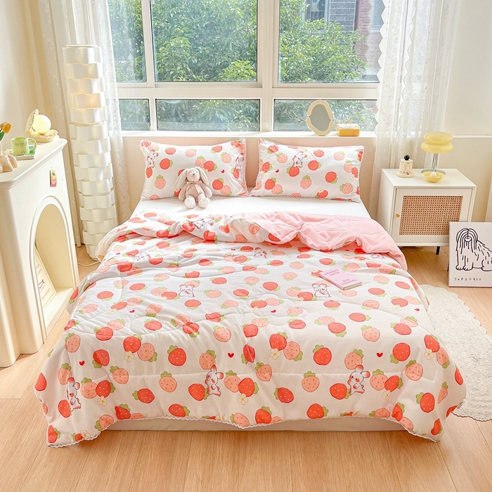 91家纺网 家纺一手货源 找家纺 2025新款慕尚600D数码印花冰丝凉席 小草莓兔