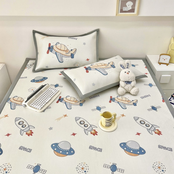 91家纺网 家纺一手货源 找家纺 全季家居 2024新款5A抗菌小清新数码印花冰藤席 床席款-宇宙飞船