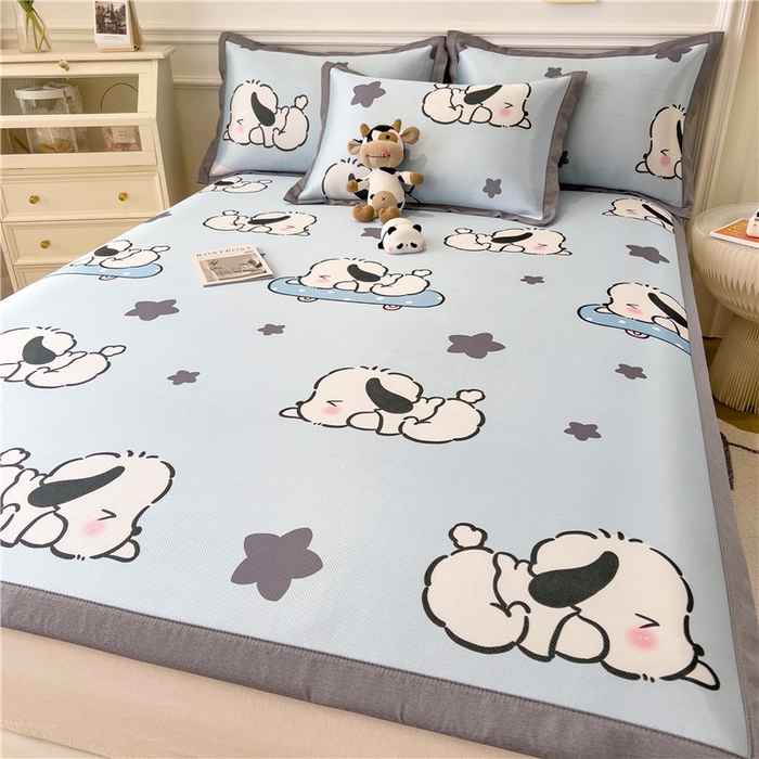 91家纺网 家纺一手货源 找家纺 孩子王家纺 2024新款凉感卡通冰丝席-成人款 滑板狗仔