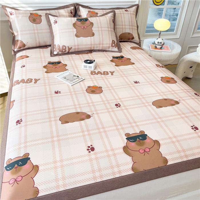 91家纺网 家纺一手货源 找家纺 孩子王家纺 2024新款凉感卡通冰丝席-成人款 呆萌水豚