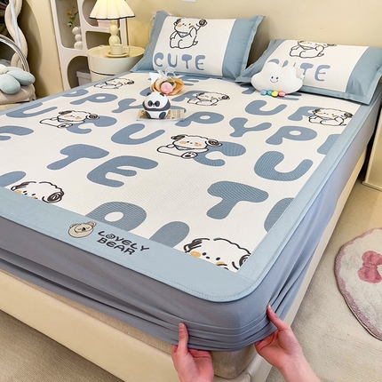 91家纺网 家纺一手货源 找家纺 全季家居 2024新款A类抗菌数码印花冰藤席三件套 床笠款-字母小狗