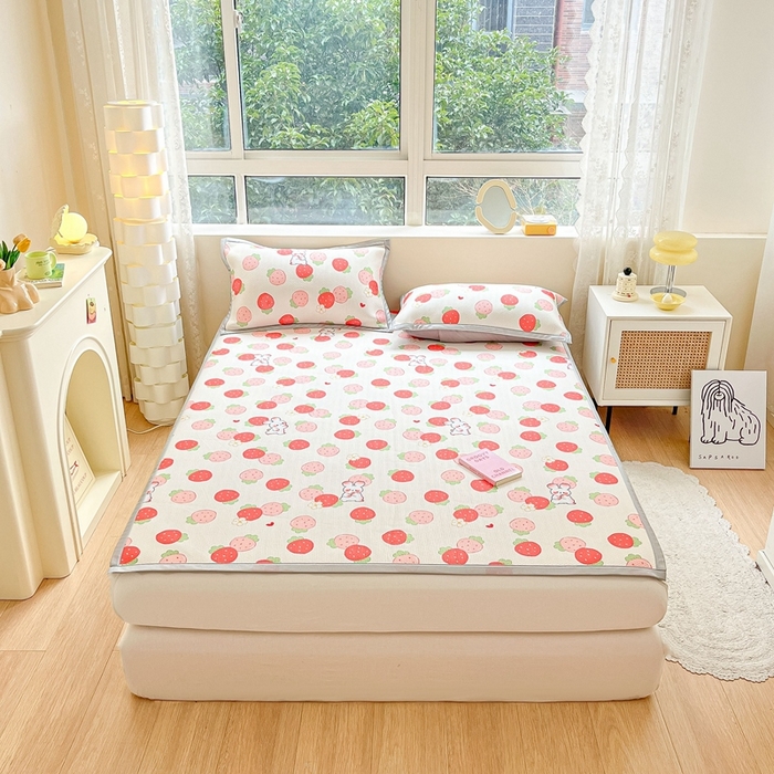 91家纺网 家纺一手货源 找家纺 2025新款慕尚600D数码印花冰丝凉席 小草莓兔