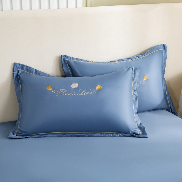 91家纺网 家纺一手货源 找家纺 银石-床裙款水洗真丝绣花四件套 雾蓝