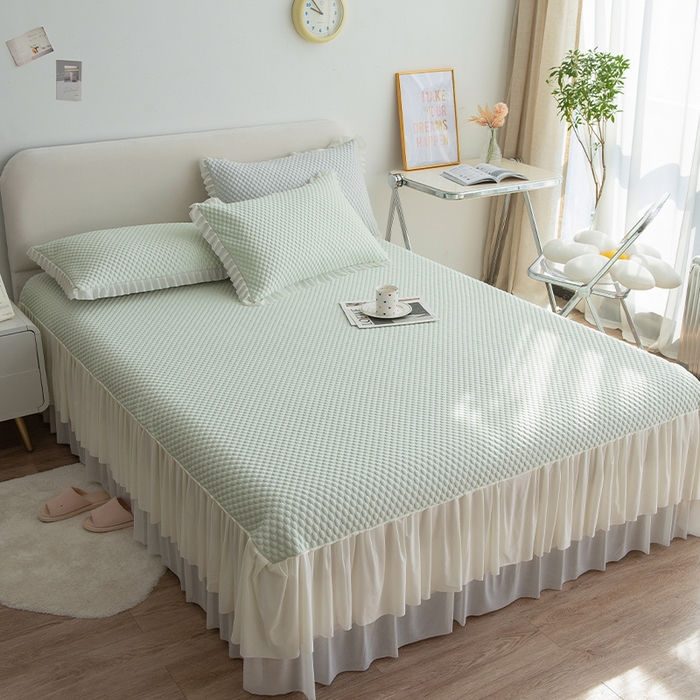 91家纺网 家纺一手货源 找家纺 青雅席业 2025新款蕾丝花边床单款凉豆豆快速冰感凉席三件套 豆豆绿