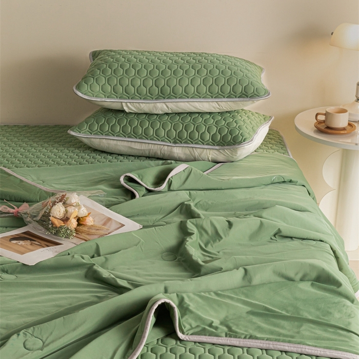 91家纺网 家纺一手货源 找家纺 欧邦 新款纯色A类凉感丝乳胶床笠三件套 牛油绿