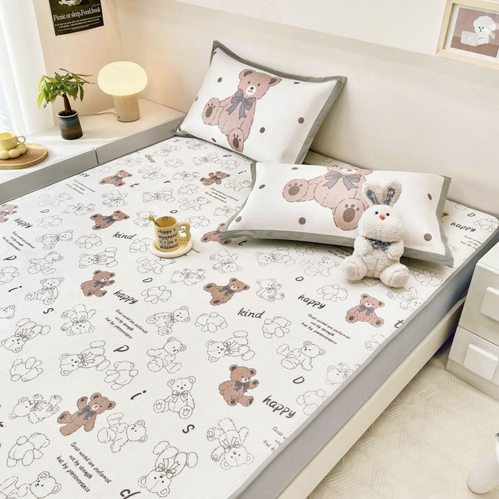 91家纺网 家纺一手货源 找家纺 全季家居 2024新款5A抗菌小清新数码印花冰藤席 床笠款-宝宝熊