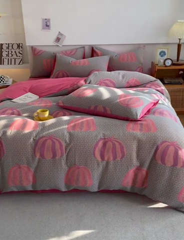 91家纺网 家纺一手货源 找家纺 2024新款全棉纯棉双层纱三层纱立体提花四件套 苏娜