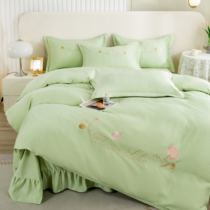 91家纺网 家纺一手货源 找家纺 银石-床裙款水洗真丝绣花四件套 果绿