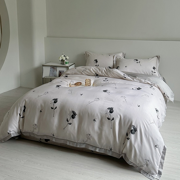 91家纺网 家纺一手货源 找家纺 氧家 2025新款莱赛尔天丝数码印花四件套宽边断角工艺（礼盒装）伊芙兰