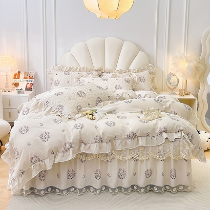 91家纺网 家纺一手货源 找家纺 （总）宜凡家纺 2024新款全棉夹棉印花床裙系列三件套