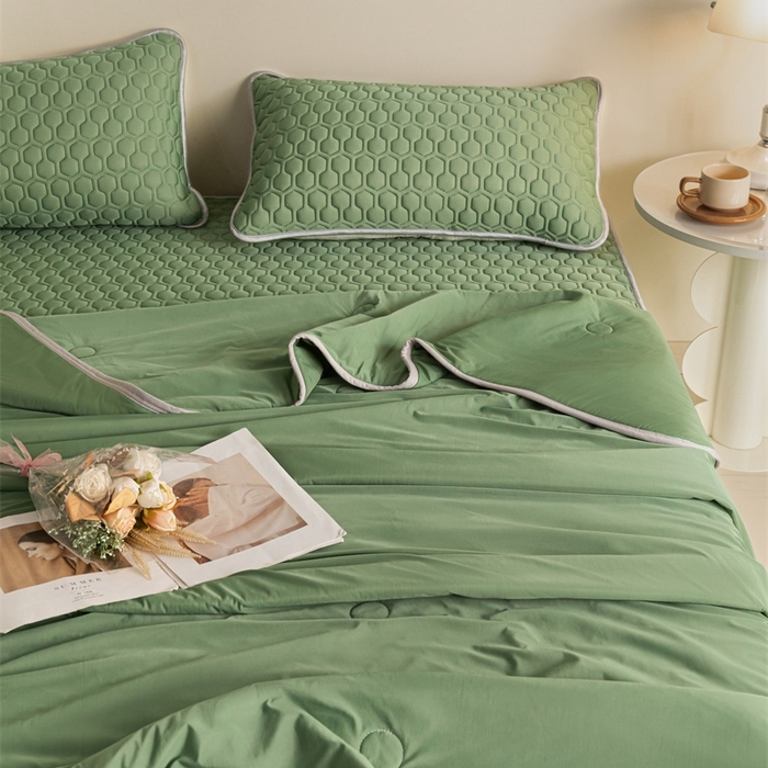 91家纺网 家纺一手货源 找家纺 欧邦 新款纯色A类凉感丝乳胶床笠三件套 牛油绿
