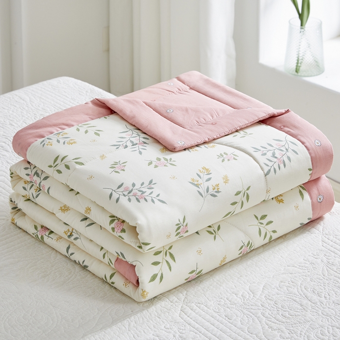 91家纺网 家纺一手货源 找家纺 海洋家纺 2025新款A类里外全棉棉花夏被四件套 风格二 碧叶粉黛