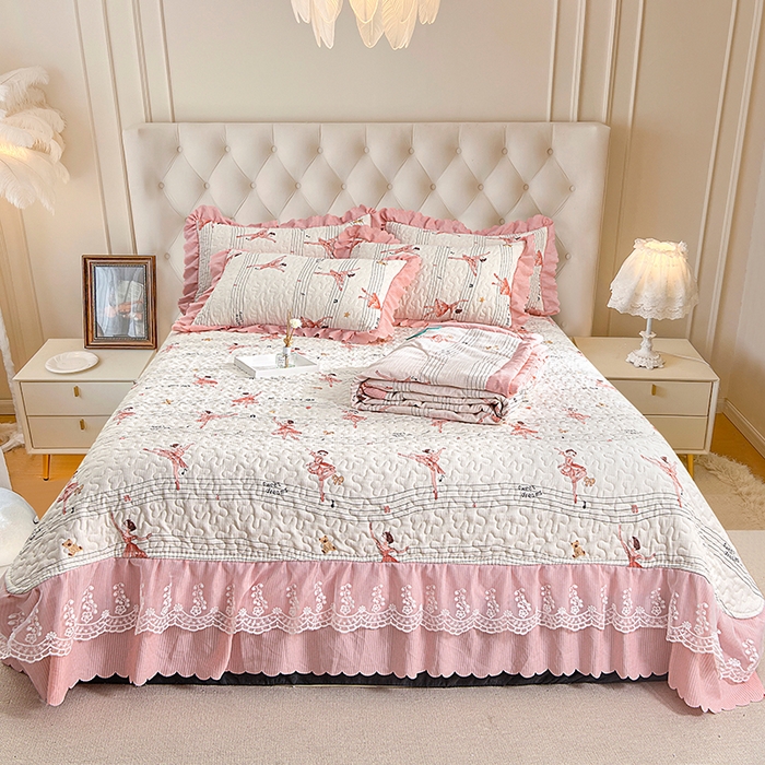 91家纺网 家纺一手货源 找家纺 梦柏家纺 2024新款亲肤泡泡棉夹棉床盖夏被四件套 芭蕾女孩