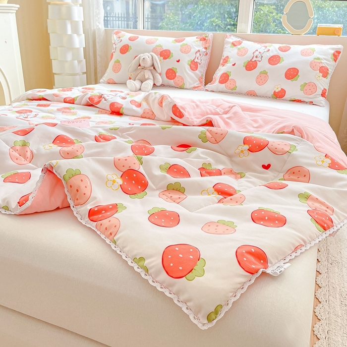 91家纺网 家纺一手货源 找家纺 2025新款慕尚600D数码印花冰丝凉席 小草莓兔