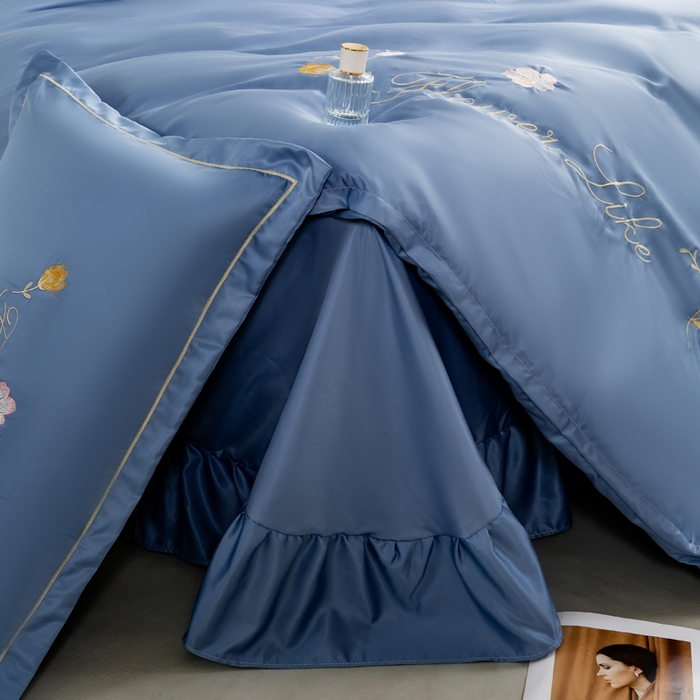 91家纺网 家纺一手货源 找家纺 银石-床裙款水洗真丝绣花四件套 雾蓝