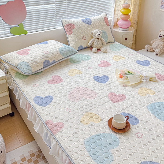 91家纺网 家纺一手货源 找家纺 小萌虎 2024新款胶质凉席床笠花边款 爱心