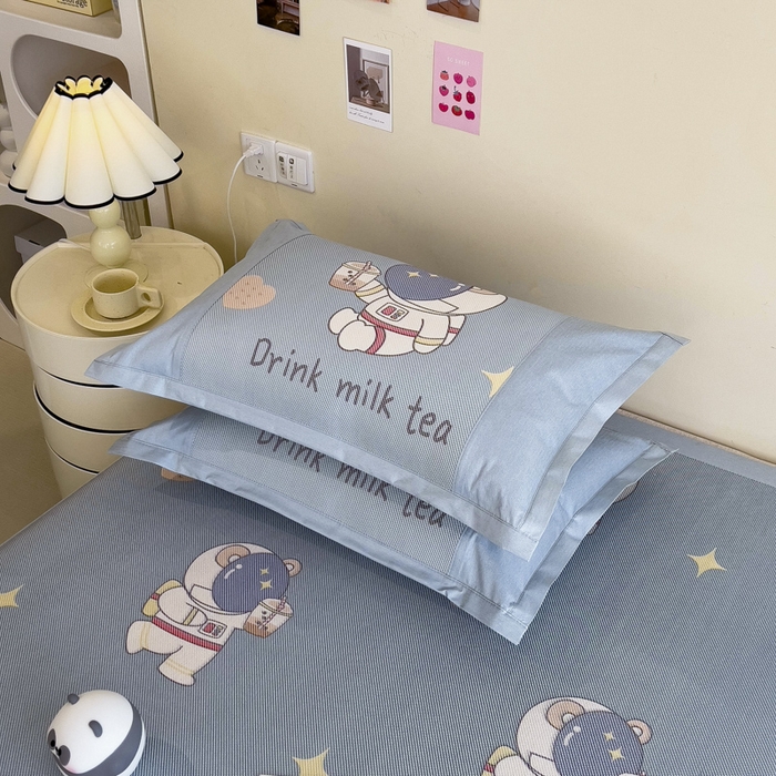 91家纺网 家纺一手货源 找家纺 全季家居 2024新款A类数码印花枕套 宇航员